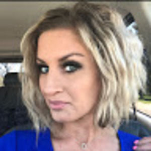 Meet your Posher, Desiree